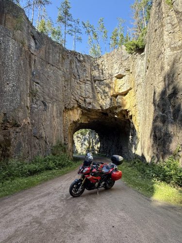 Eurotour -25. 50v takana, enemmän edessä. 