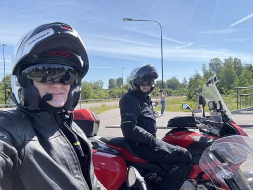 Eurotour -25. 50v takana, enemmän edessä. 