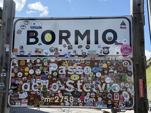 Eurotour -25. 50v takana, enemmän edessä. 