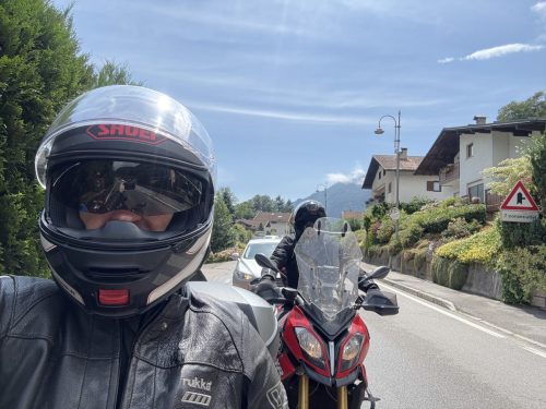 Eurotour -25. 50v takana, enemmän edessä. 