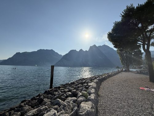 Eurotour -25. 50v takana, enemmän edessä. 