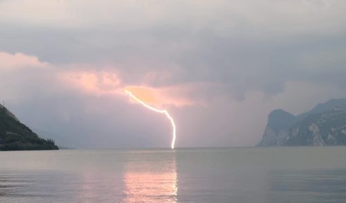 Eurotour -25. 50v takana, enemmän edessä. 