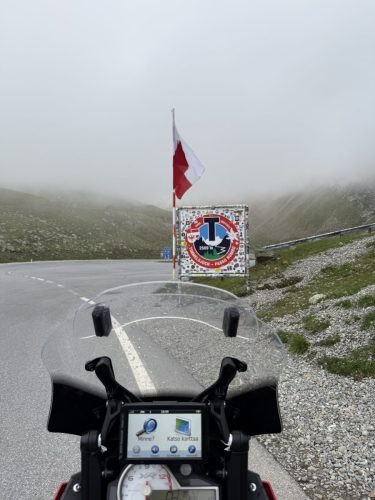 Eurotour -25. 50v takana, enemmän edessä. 