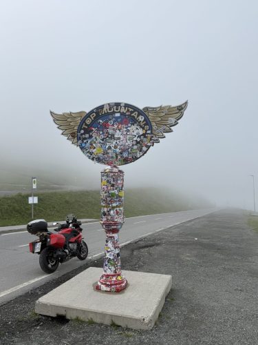 Eurotour -25. 50v takana, enemmän edessä. 